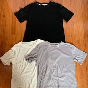 Monochrome T-shirts